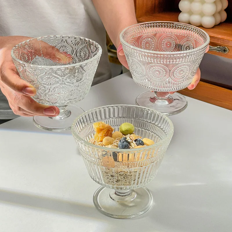 Kitchen Gadgets Vintage - Copo de vidro com flor em
