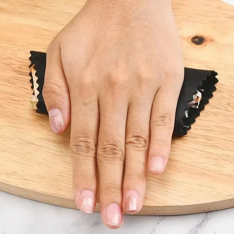 Descascador de alho tubo desca - Kitchen Gadgets Youtube avaliação e preço
