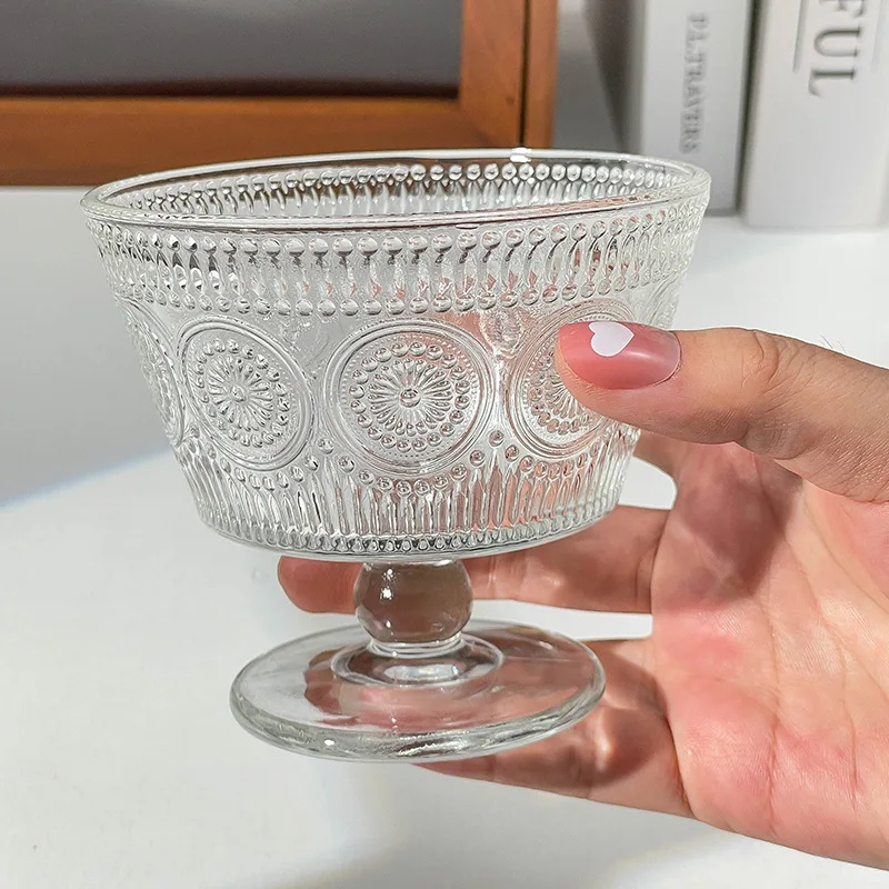 Copo de vidro com flor em rele - Kitchen Gadgets Vintage avaliação e preço